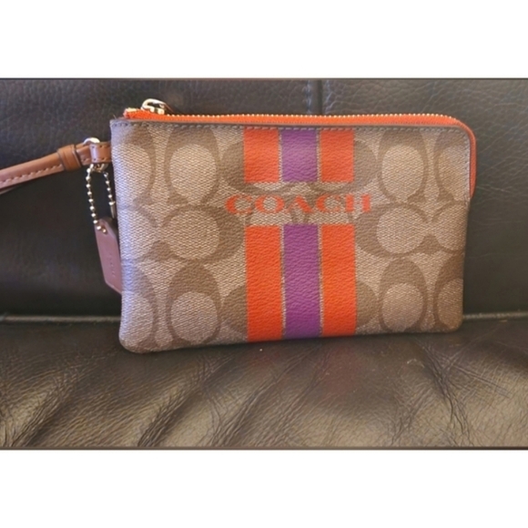 Coach Wristlet - Picture 1 of 3